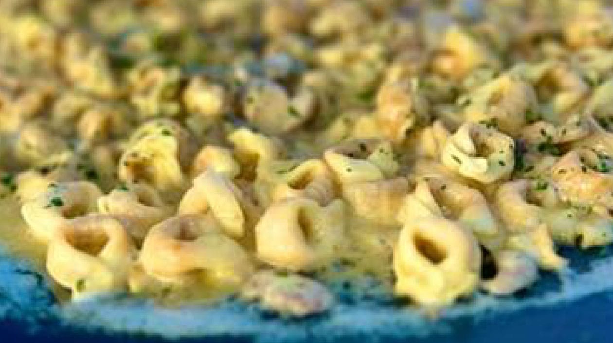 Tortellinipanna med örter & svamp – Recept