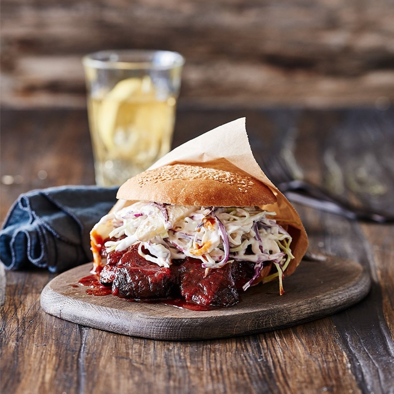 Beef Brisket Sandwich med bourbonchipotle – - Recept