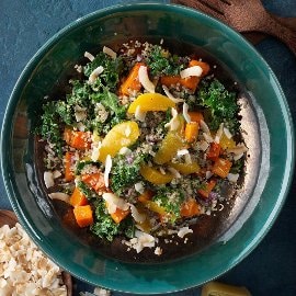 Sydamerikansk sallad på qunioa, pumpa och grönkål Sydamerikansk sallad på qunioa, pumpa och grönkål